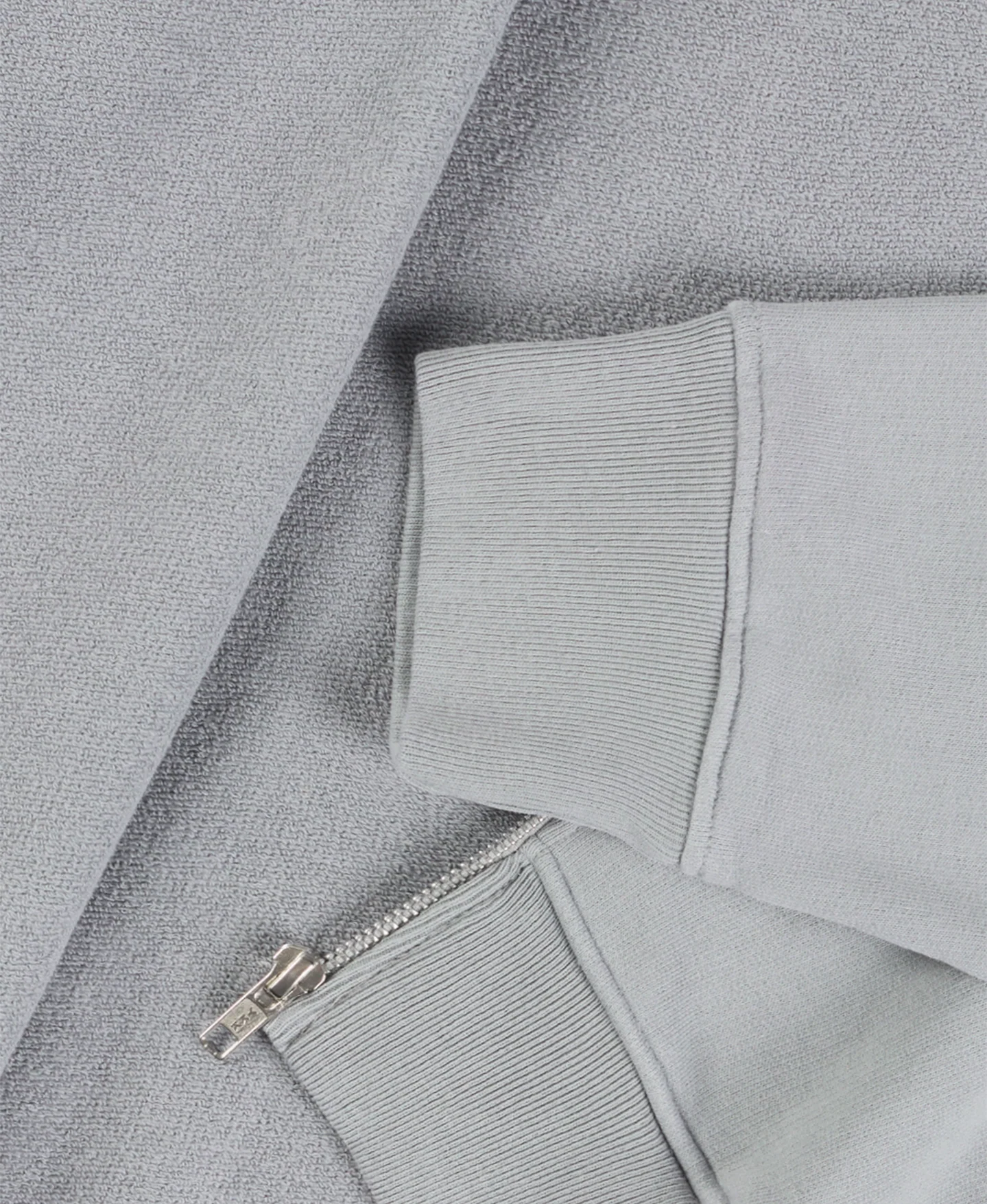 600 GSM 'Neutral Gray' Zipper - Image 5